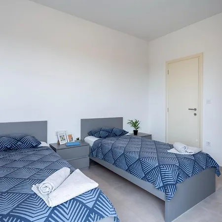 Sang Near The - Happy Apartment