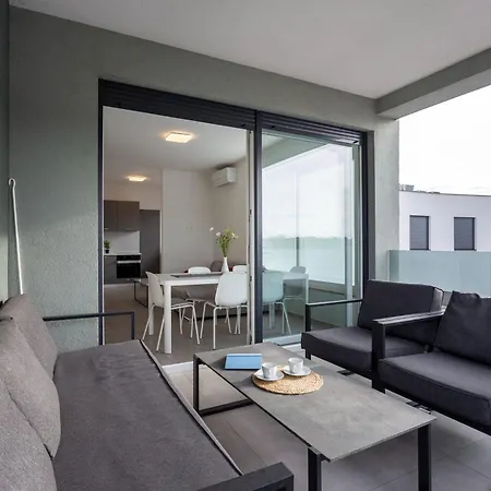 Sang Near The - Happy Apartment