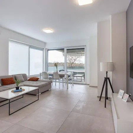 Sang Near The - Happy Apartment