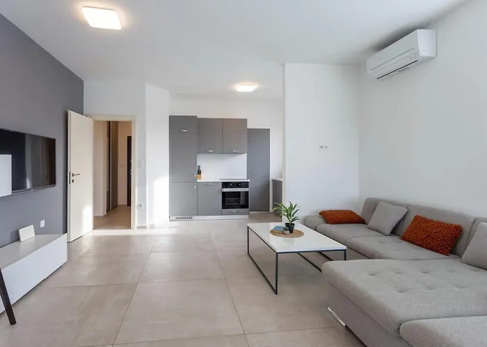 Lägenhet Sang Near The - Happy Pula