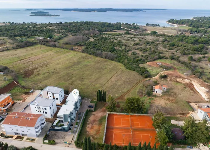 Lägenhet Sang Near The - Happy