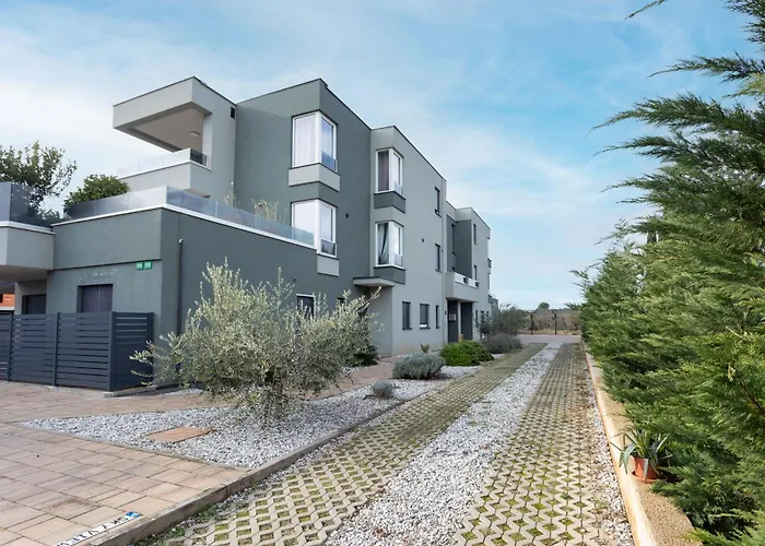 Appartement Sang Near The - Happy